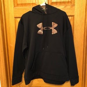 Under Armour sweatshirt